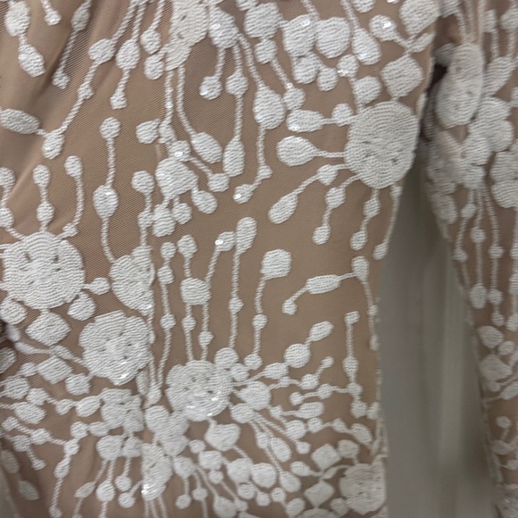 Dress the Population One-Shoulder Floral Mini Dress in White and Tan - Picture 4 of 15